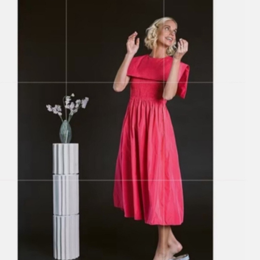 Antonio Melani
x Jennifer Sumko Rachel Shirred Taffeta A-Line
Capelet Midi Dress - Picture 3 of 7